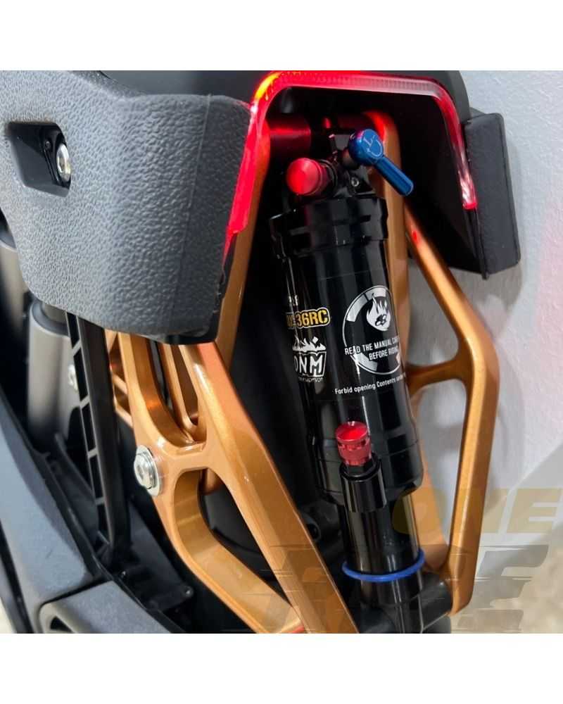 Smart Move - Disponible en Stock! 🔥 Monociclo eléctrico Kingsong S18 🍘  🔋Autonomía: 100km (condiciones estándar) 🔩Suspensión ⚙️Llanta 18  #monocicloelectrico #euc #kingkong #S18