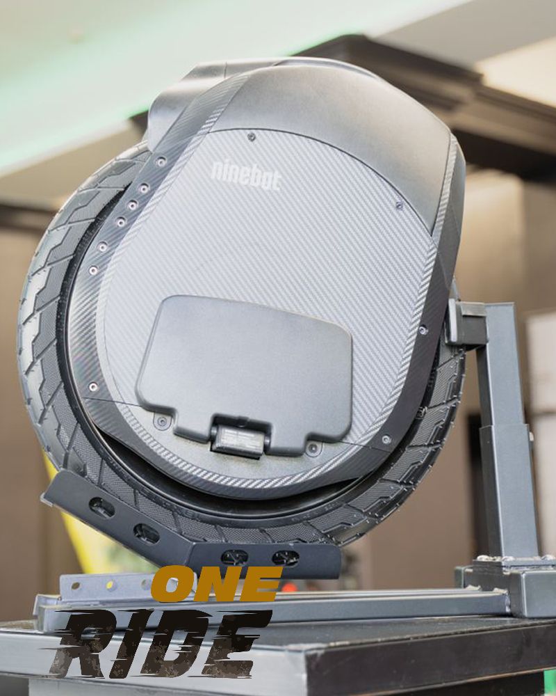Electric unicycle universal stand